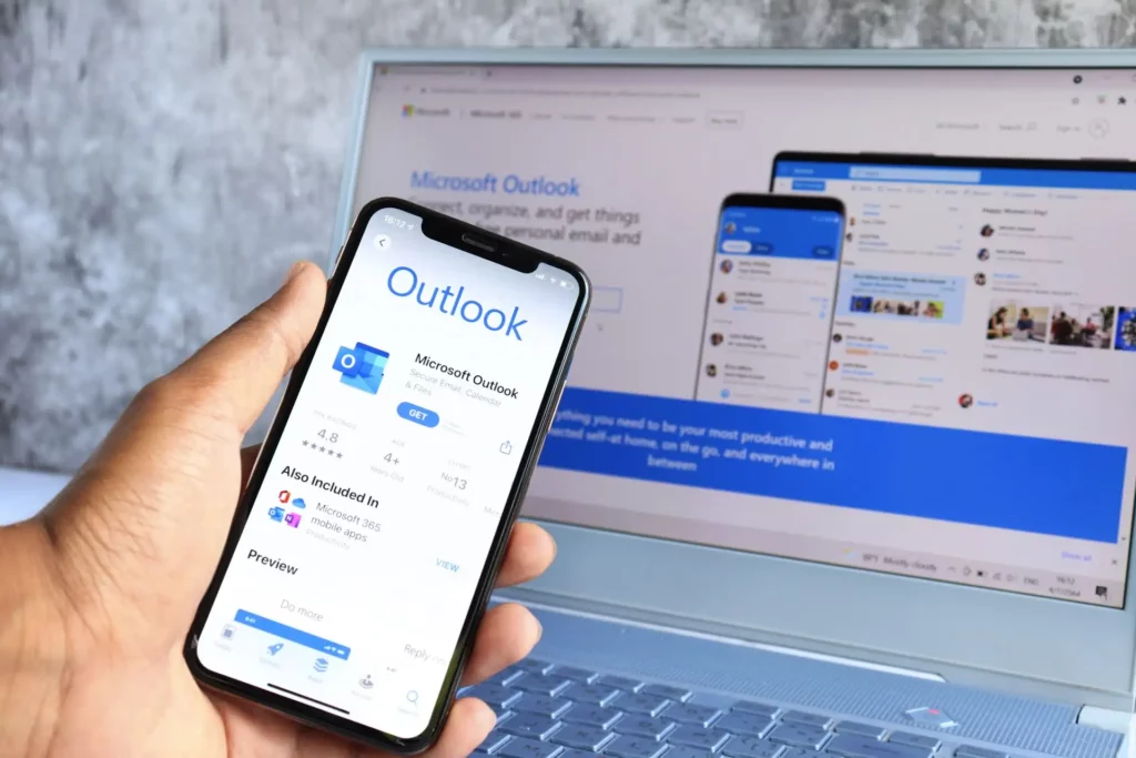Top 6 Ways to Fix Outlook Error (0x8004010f) image 1